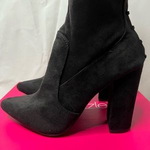 Black over the knee women’s boots size 9